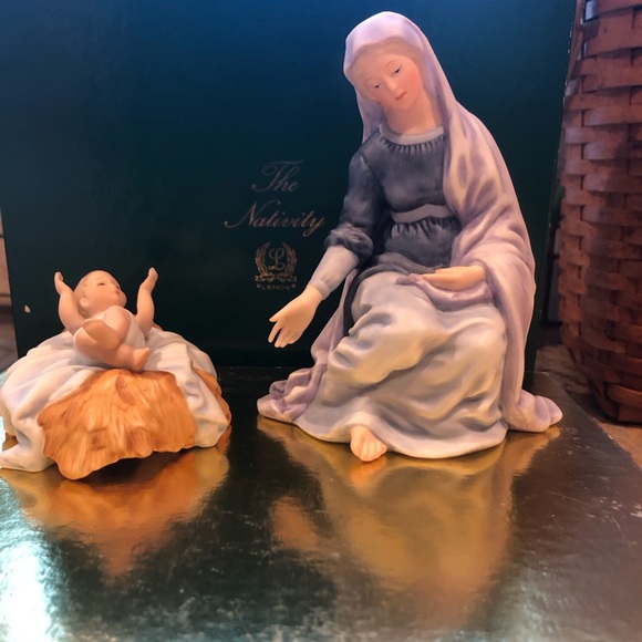 Lenox Renaissance Nativity Set - Mary and Baby Jesus - Picture 2 of 9
